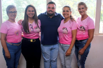 PREFEITO IGOR TAMBARA RECEBE VOLUNTÁRIAS DA ASSOCIAÇÃO JAGUARIENSE DE APOIO ÀS PESSOAS COM CÂNCER MÃO AMIGA