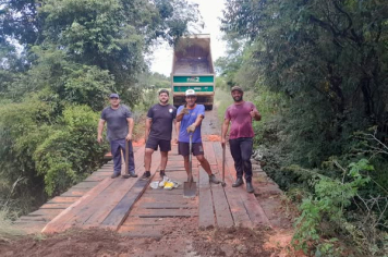 SECRETARIA DE OBRAS REALIZA SUBSTITUIÇÃO DE TRILHOS NA PONTE VERDE EM SANTA JULIANA