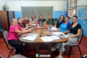 SECRETARIA DE EDUCAÇÃO REALIZA REUNIÃO COM DIRETORAS DAS ESCOLAS MUNICIPAIS