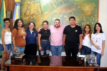 JOVENS DO PROGRAMA PARTIU FUTURO SÃO RECEBIDOS