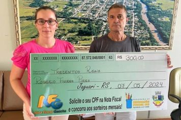 JAGUARIENSES SÃO CONTEMPLADAS COM R$ 300,00 CADA DA PREFEITURA NO 