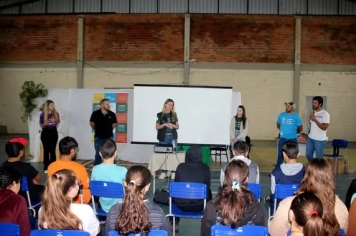 AULA INAUGURAL DÁ INÍCIO À OFICINA DE TÉCNICAS AGRÍCOLAS NA ESCOLA VANDA MARIA DA SILVA
