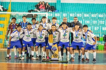 ESCOLA GOL DE OURO CONQUISTA BICAMPEONATO SUB-17 DA 4ª COPA NES DE FUTSAL