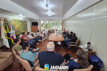 REUNIÃO COM OS RESPONSÁVEIS DO TRANSPORTE ESCOLAR EM JAGUARI