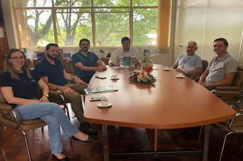 PREFEITO BETO E VICE LUCAS EM AUDIÊNCIA COM A EQUIPE DA EMATER LOCAL