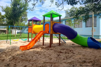 NOVO ESPAÇO DE LAZER PARA AS CRIANÇAS DE IJUCAPIRAMA: PRACINHA DE BRINQUEDOS NA ESCOLA INFANTIL DOCE ENCANTO 