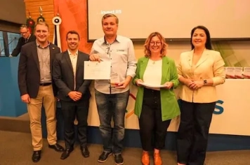 JAGUARI É RECONHECIDA COM SELO INVEST-RS POR SEU PLANO MUNICIPAL DE ATRAÇÃO DE INVESTIMENTOS