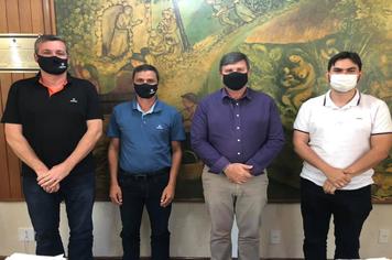 LÍDERES DO EXECUTIVO DÃO AS BOAS-VINDAS A CRESOL