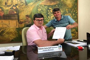 PREFEITO BETO TURCHIELLO SERÁ RECONHECIDO COM COMENDA MÉRITO CENTENÁRIO
