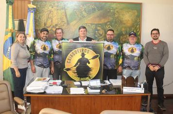 CAIAQUEIROS SE REUNEM COM O PREFEITO BETO