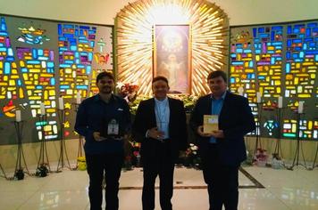 PREFEITO E VICE-PREFEITO PARTICIPAM DE REUNIÃO COM ARCEBISPO