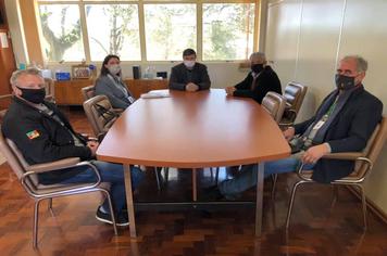 NOVO ESPAÇO FÍSICO DA INSPETORIA VETERINÁRIA NA PAUTA DE ENCONTRO COM A COORDENADORIA REGIONAL DE AGRICULTURA