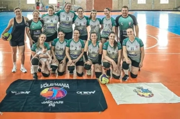 ESCOLINHA VÔLEI MANIA ENCERRA PARTICIPAÇÃO NO 3º TORNEIO INTEGRAÇÃO DE VOLEIBOL FEMININO COM TÍTULO GERAL