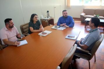 VISITA DA AFUBRA AO PREFEITO IGOR TAMBARA E VICE-PREFEITA ELENICE CATTELAN