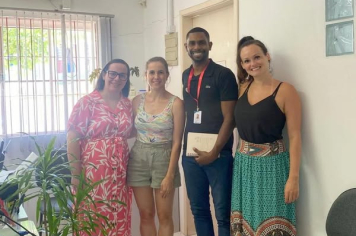 SECRETÁRIA TAINARA GAMPERT SE REÚNE COM REPRESENTANTE DO SENAC PARA DISCUTIR CURSOS DE PROFISSIONALIZAÇÃO