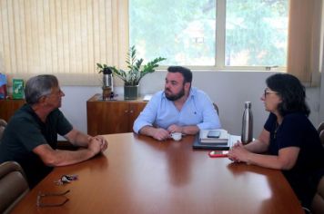 PREFEITO IGOR TAMBARA RECEBE MIGUEL TIER PARA DISCUTIR RODEIO INTERMUNICIPAL