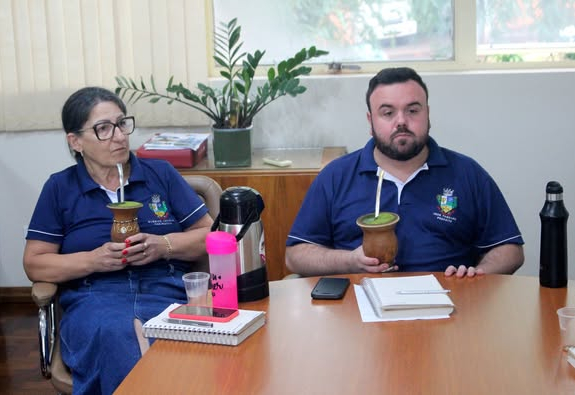 REUNIÃO COM A EQUIPE DE SECRETÁRIOS DE JAGUARI 