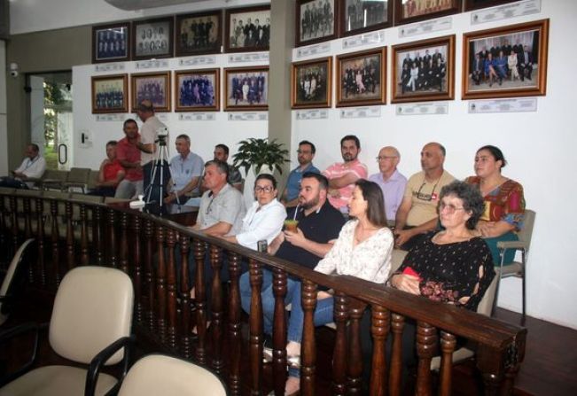 JAGUARI RECEBE AUDIÊNCIA PÚBLICA SOBRE PROBLEMAS DE ENERGIA