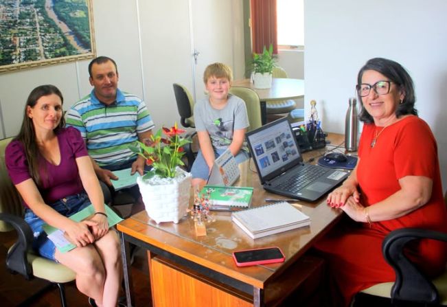 VISITA ESPECIAL NA PREFEITURA 