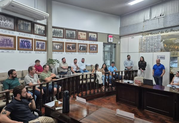 CÂMARA E PREFEITURA BUSCAM EXPLICAÇÕES DA CORSAN SOBRE A QUALIDADE DA ÁGUA