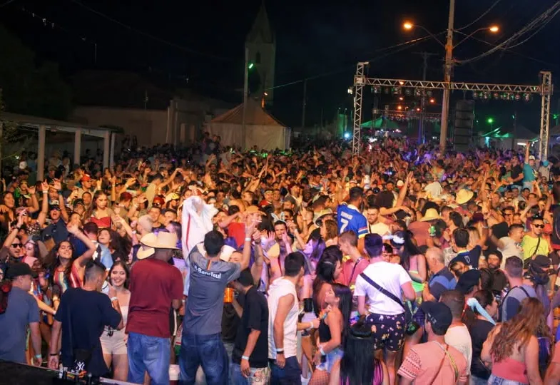 JAGUARI EM CLIMA DE CARNAVAL