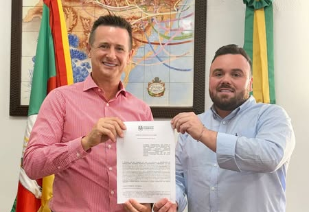 JAGUARI ASSINA CONVÊNIO COM GOVERNO DO ESTADO QUE VAI GARANTIR ÁGUA POTÁVEL À ESCOLA VANDA MARIA DA SILVA 