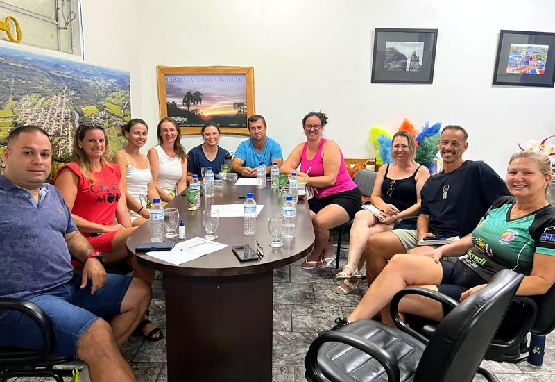 REUNIÃO SOBRE O 3° INTEGRAÇÃO REGIONAL DE VOLEIBOL FEMININO