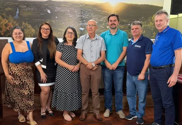 ANIZIO FELICIANI TOMA POSSE COMO VEREADOR