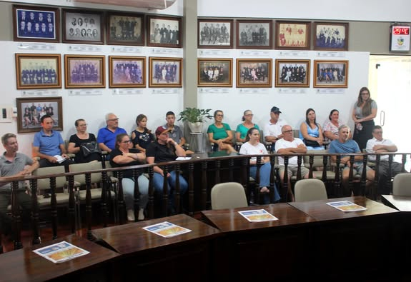 REUNIÃO DA PREFEITURA DE JAGUARI COM AGROINDÚSTRIAS E HORTIFRUTIGRANJEIROS