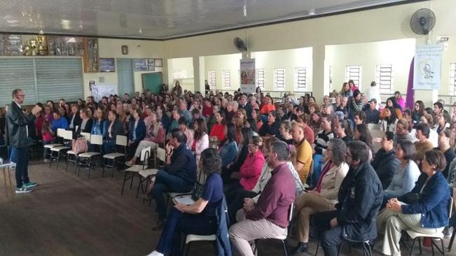 MULHERES RURAIS REUNIDAS EM JAGUARI