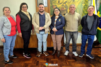 PREFEITO E VICE-PREFEITA RECEBEM FESTEIROS DA NOVENA E FESTA DA PADROEIRA 2025