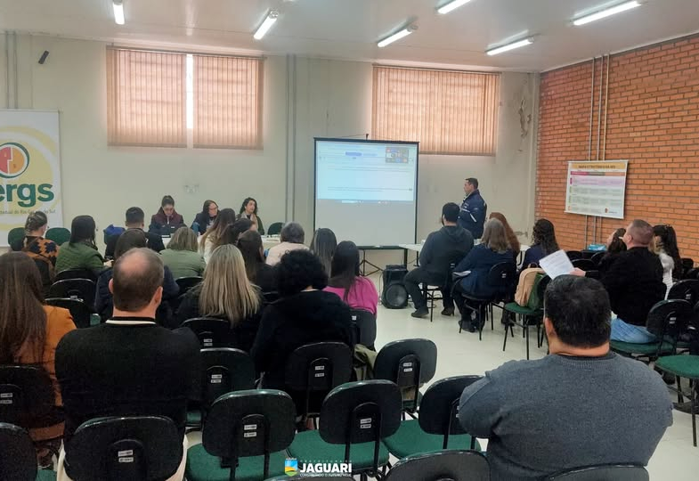  SECRETARIA MUNICIPAL DE SAÚDE DE JAGUARI PARTICIPA DE REUNIÃO DA CIR MACRORREGIONAL CENTRO-OESTE EM ALEGRETE