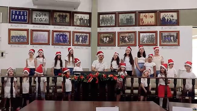 FELIZ NATAL E UM PRÓSPERO ANO NOVO
