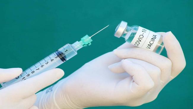 ATENÇÃO, VACINAÇÃO PARA IDOSOS A PARTIR DE 69 ANOS TEM INÍCIO NESTA QUINTA-FEIRA
